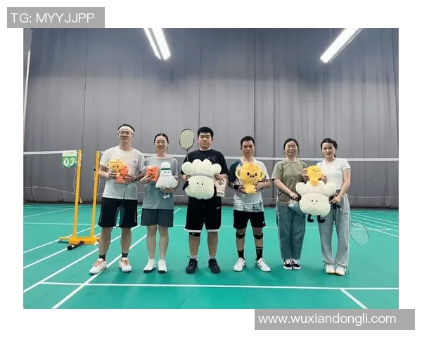 羽毛球盛宴：深入武汉羽毛球队的默契合作与团队精神探讨