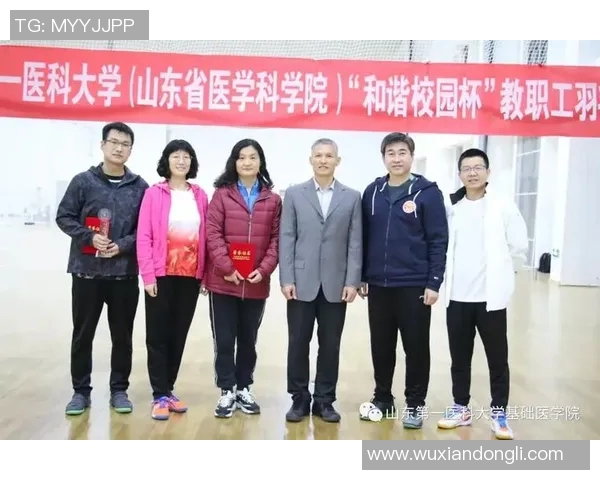 西安羽毛球队团队协作模式深度解析与其他球队对比分析