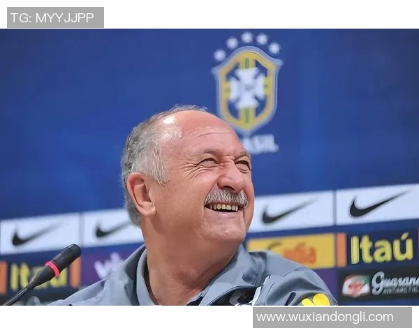 足球明星意外失误引发关注尴尬瞬间成社交媒体热议话题